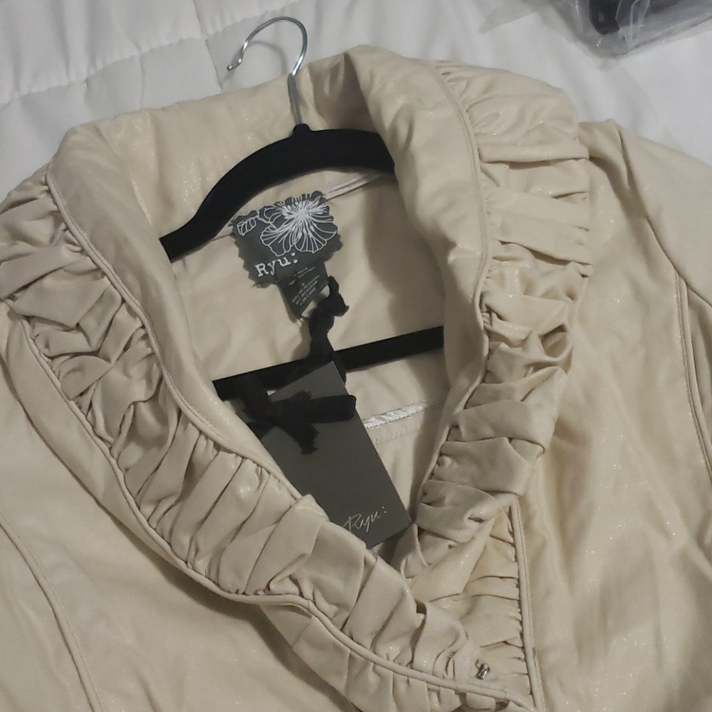 💥New boutique Shirred Jacket - Picture 6 of 14